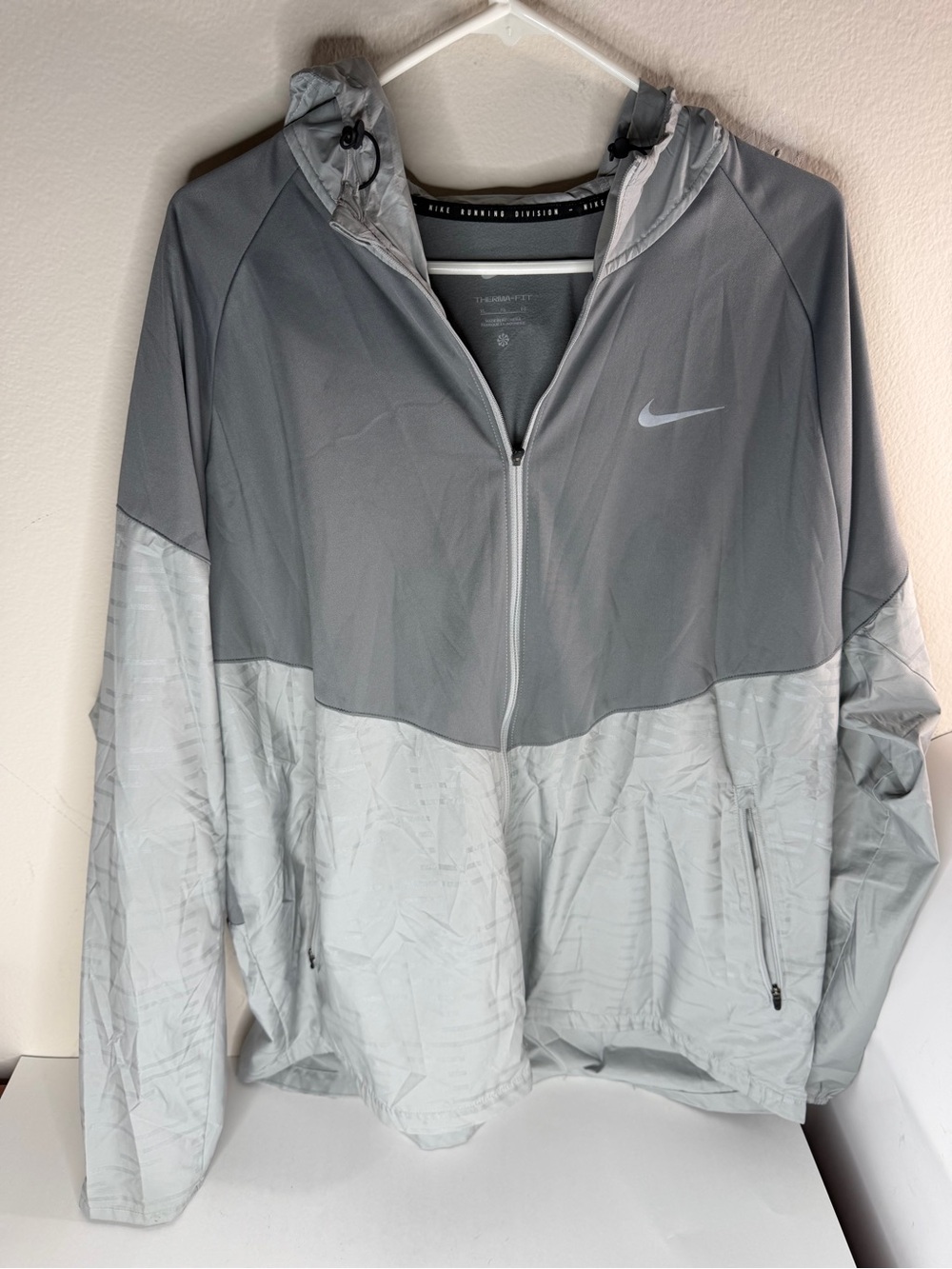 Nike Running Division Therma-FIT Full Zip Hoodie Jacket Gray DD6102-077 Men’s XL